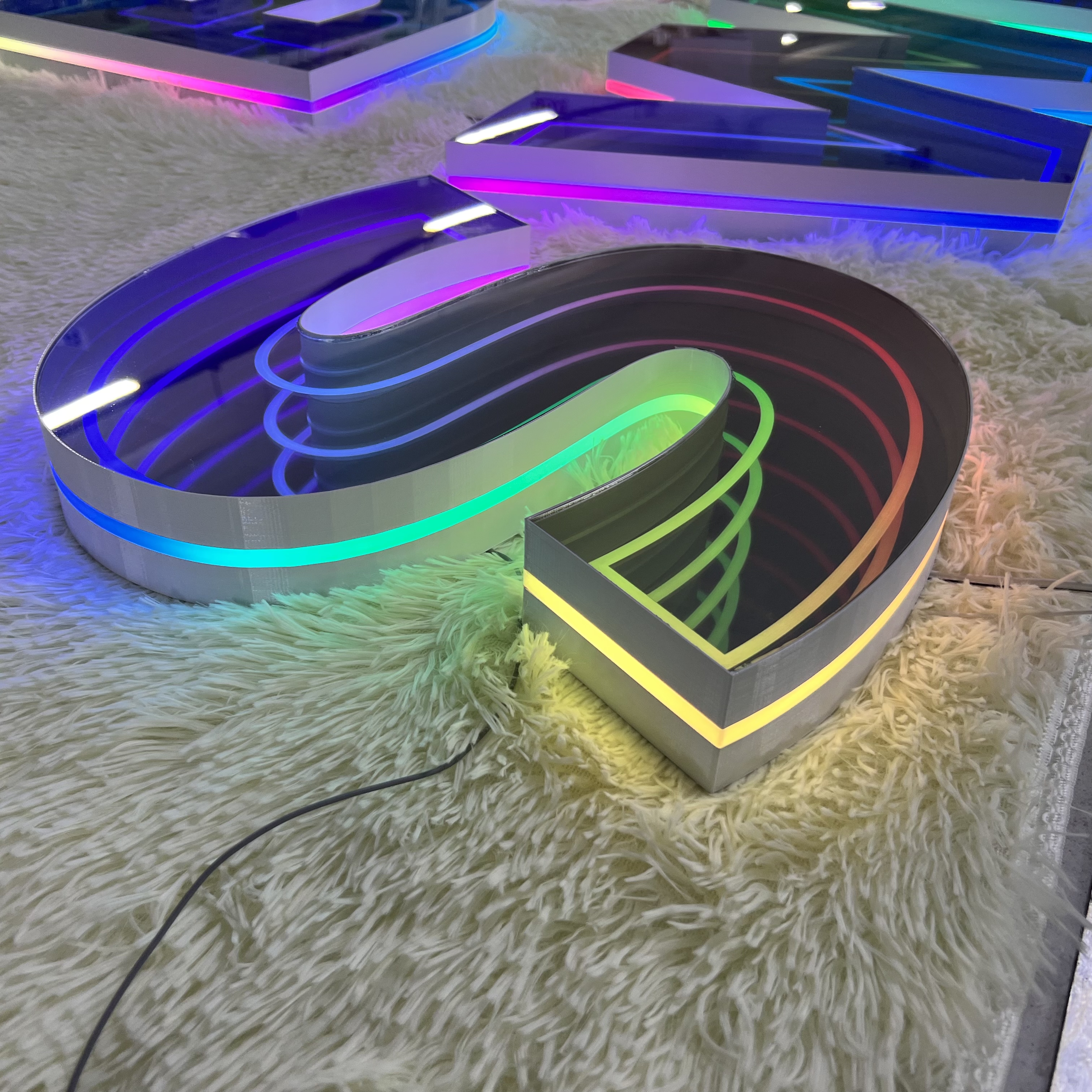 Acrylic RGB Melaleuca Mirror Word(图5)