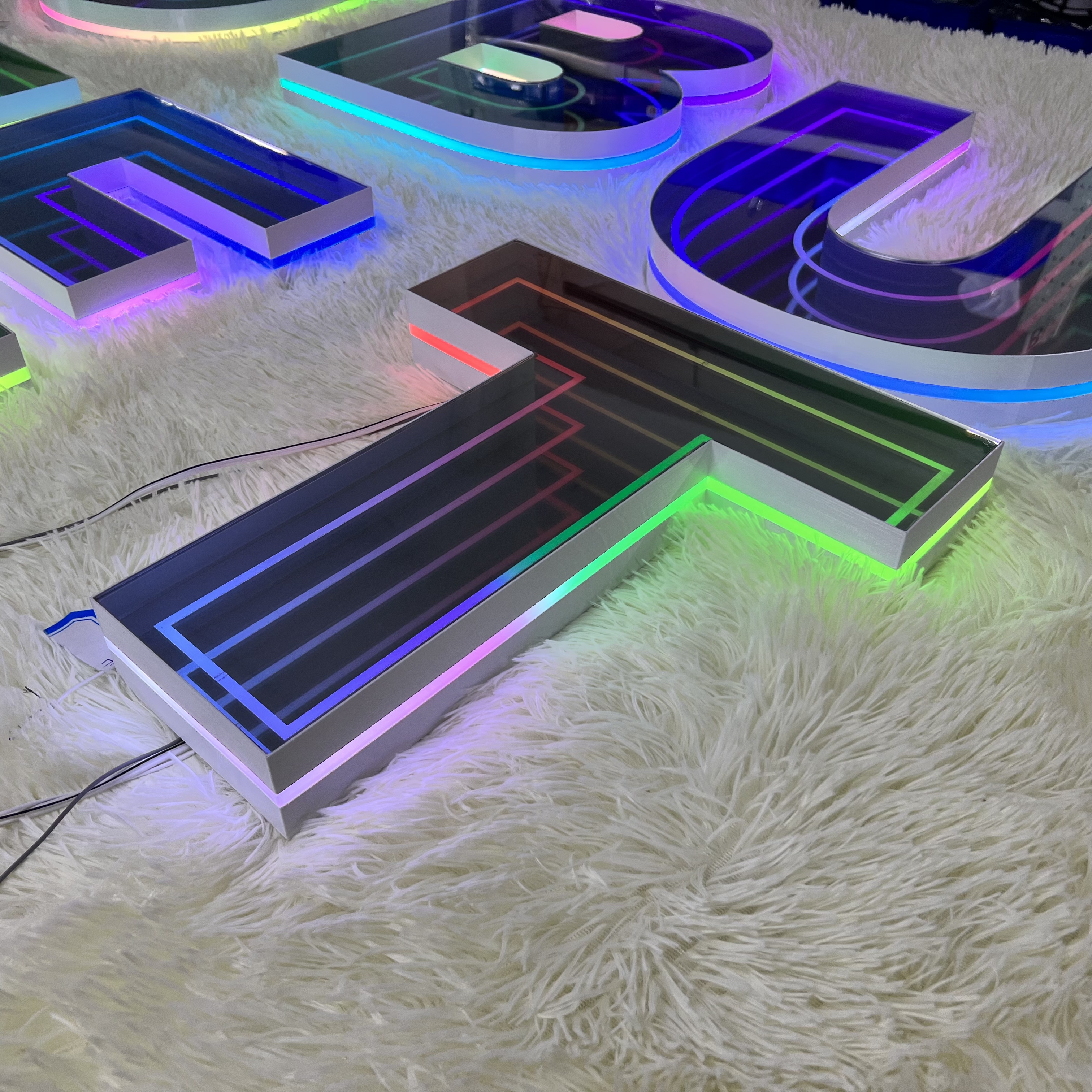 Acrylic RGB Melaleuca Mirror Word(图6)